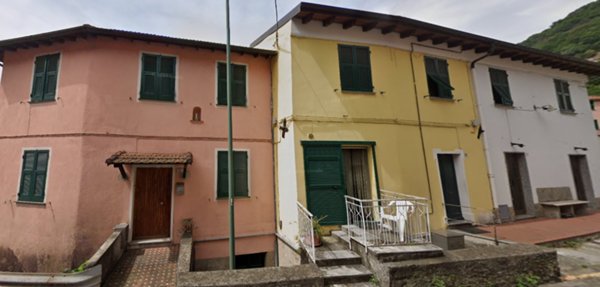 appartamento in vendita a Varazze in zona Pero