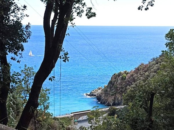 casa indipendente in vendita a Varazze