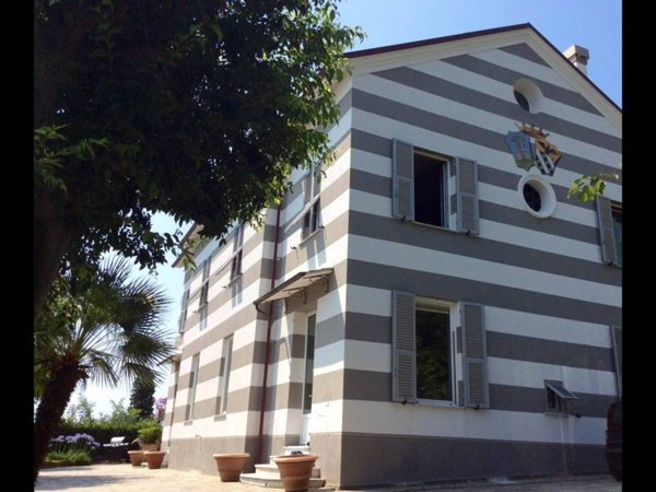 casa indipendente in vendita a Varazze