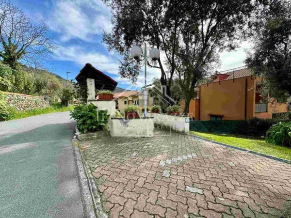appartamento in vendita a Varazze in zona Casanova