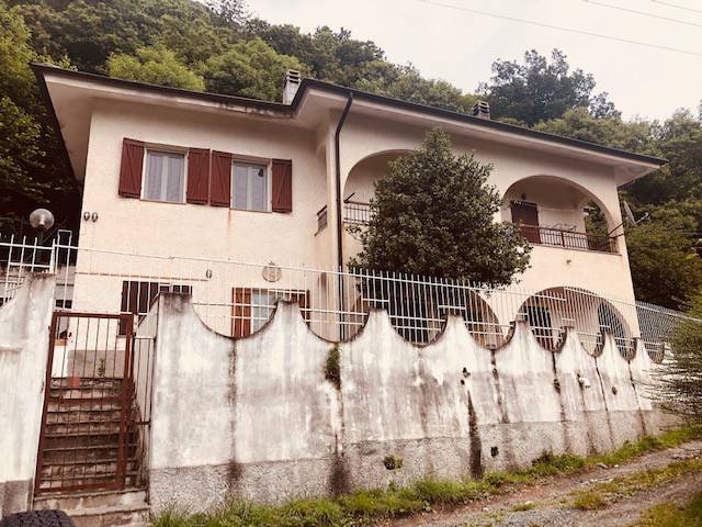 casa indipendente in vendita a Varazze