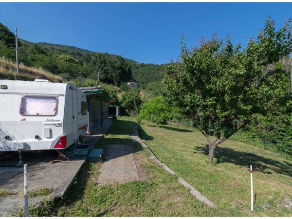 terreno agricolo in vendita a Varazze in zona Alpicella