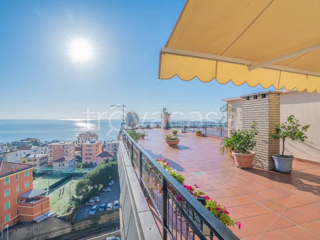 appartamento in vendita a Varazze
