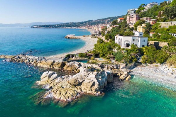 casa indipendente in vendita a Varazze