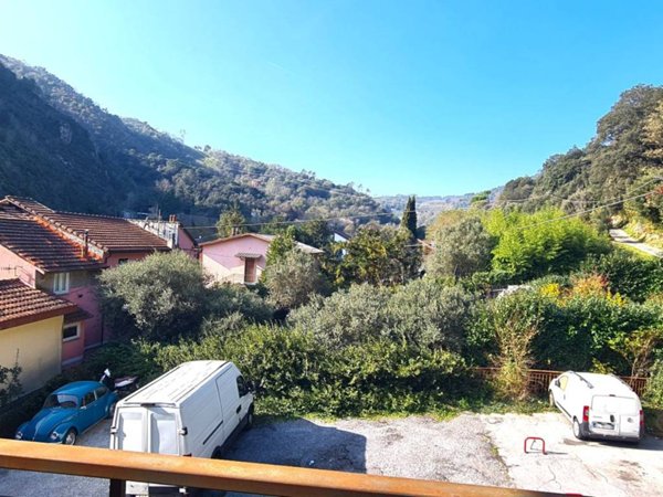 appartamento in vendita a Varazze in zona Pero