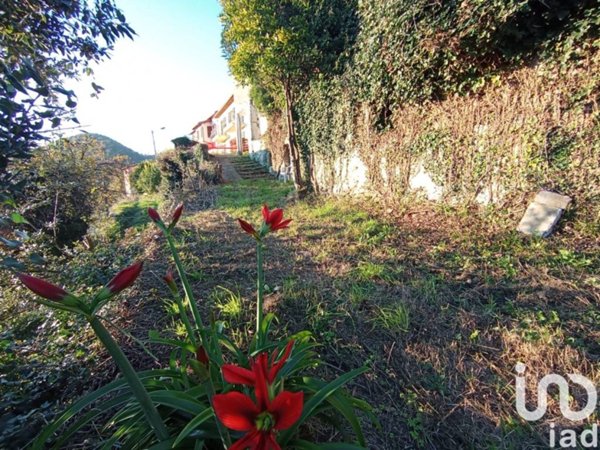 casa indipendente in vendita a Varazze