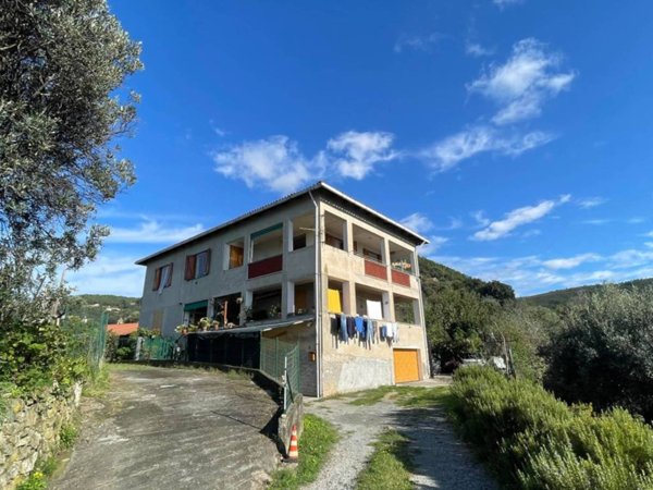 appartamento in vendita a Varazze in zona Casanova