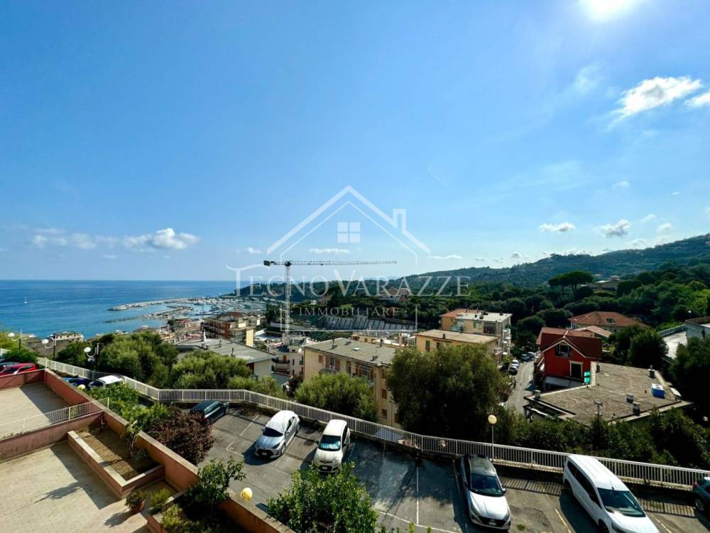 appartamento in vendita a Varazze in zona Cantalupo
