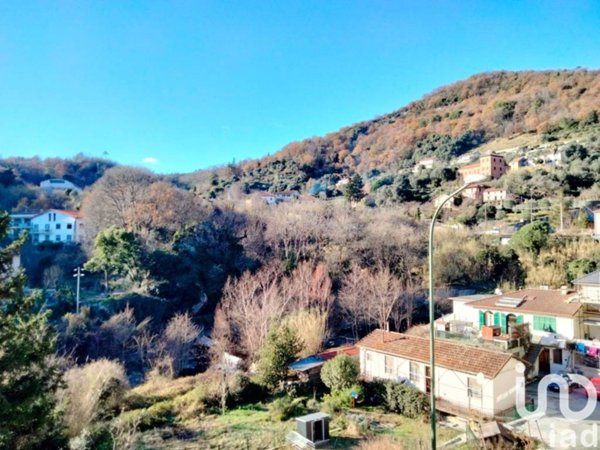 casa indipendente in vendita a Varazze in zona Pero