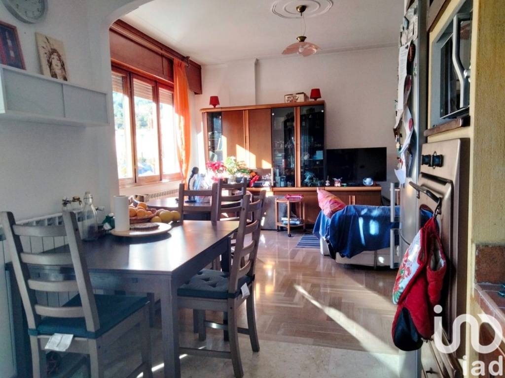 casa indipendente in vendita a Varazze in zona Pero