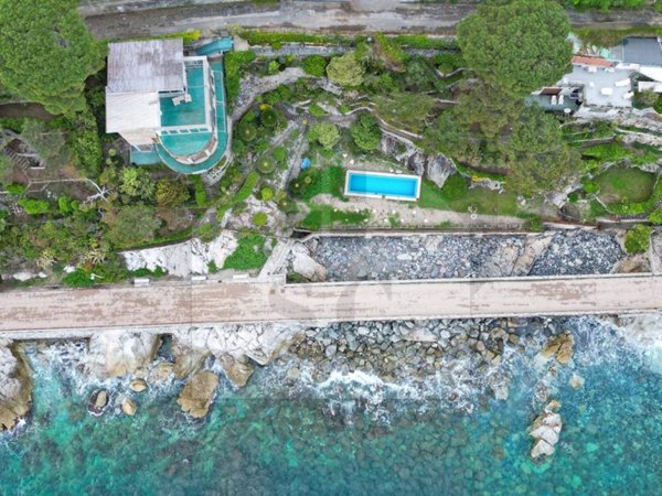 casa indipendente in vendita a Varazze