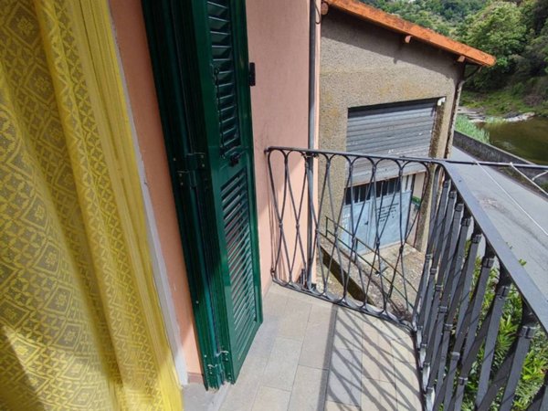 intera palazzina in vendita a Varazze in zona Casanova