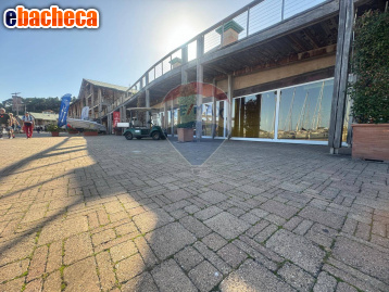 locale commerciale in vendita a Varazze