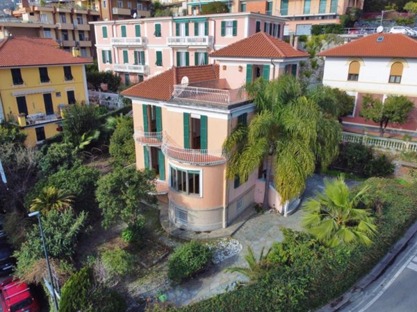 casa indipendente in vendita a Varazze