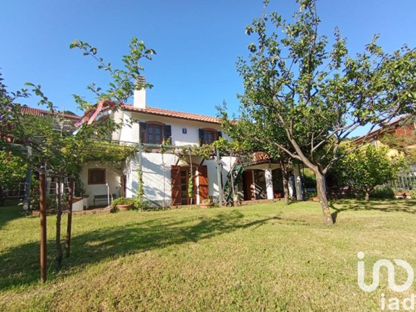 casa indipendente in vendita a Varazze