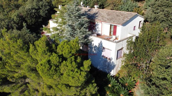 casa indipendente in vendita a Varazze