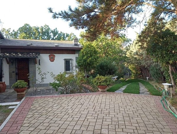casa indipendente in vendita a Varazze