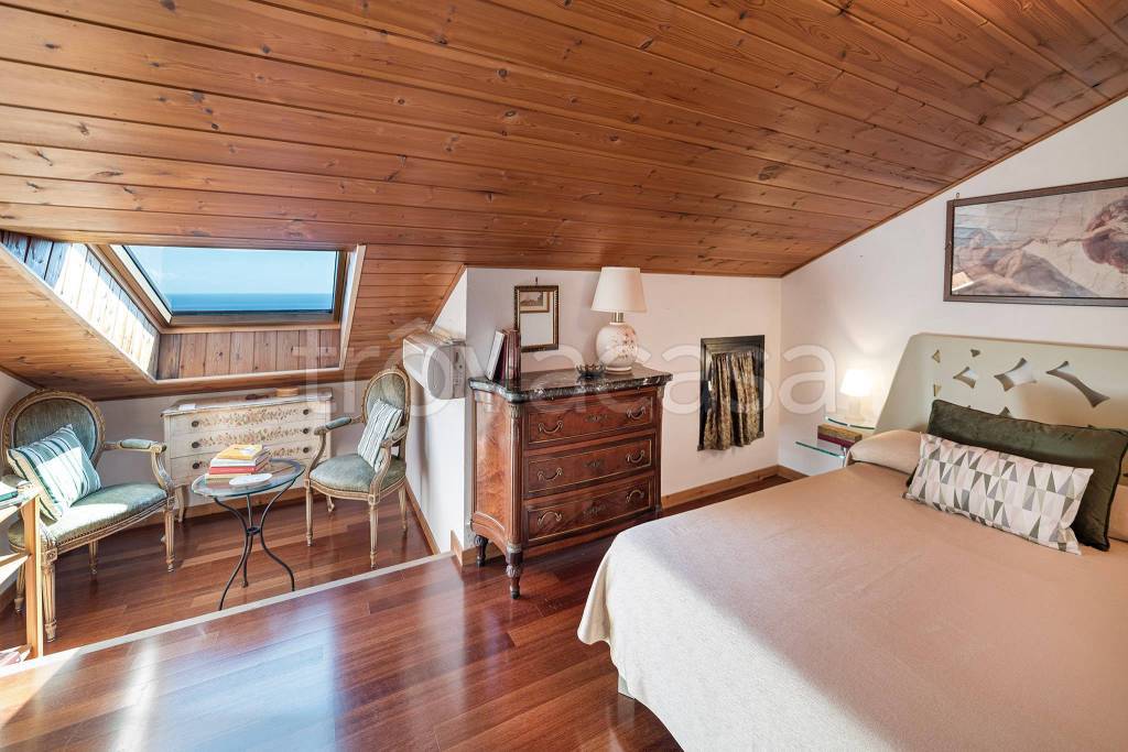 casa indipendente in vendita a Varazze