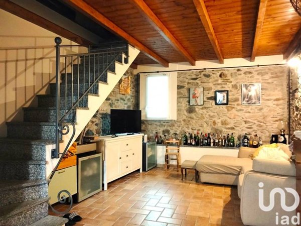 casa indipendente in vendita a Varazze in zona Casanova