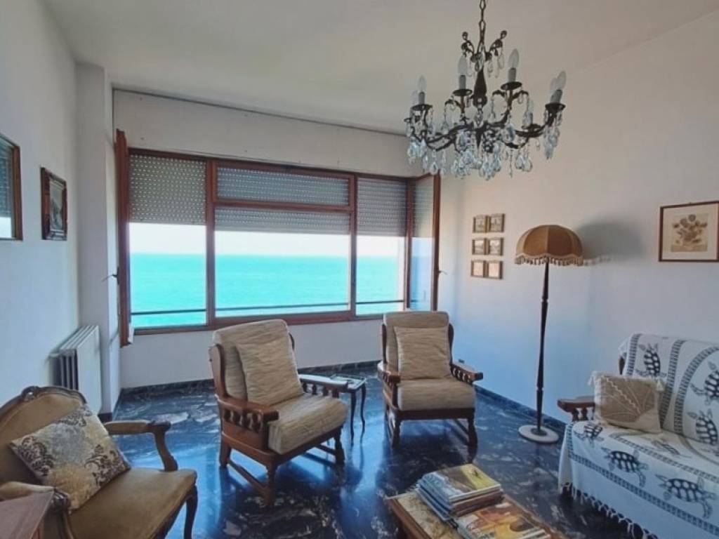 appartamento in vendita a Varazze