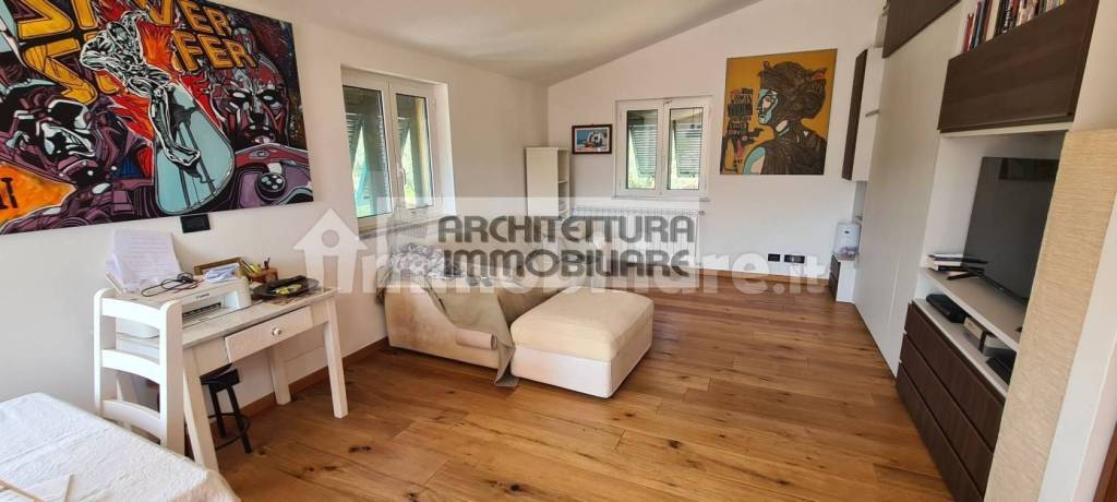 appartamento in vendita a Varazze in zona Pero