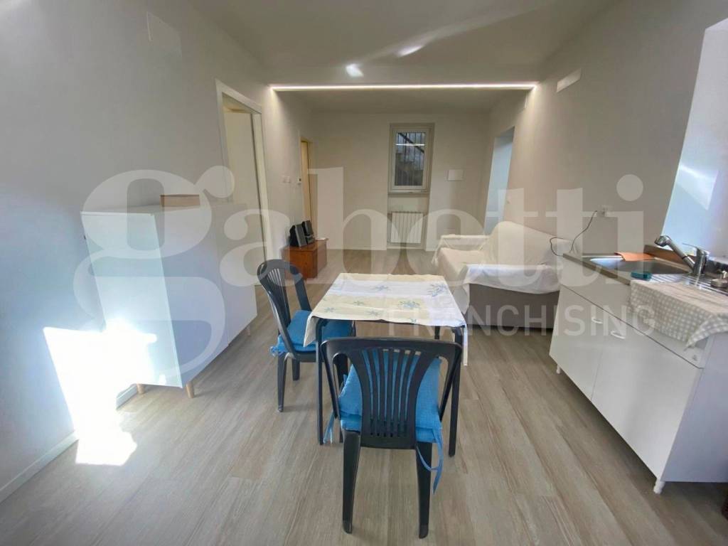 appartamento in vendita a Varazze in zona Casanova