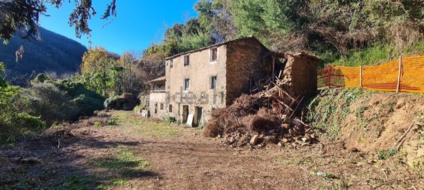 casa indipendente in vendita a Varazze