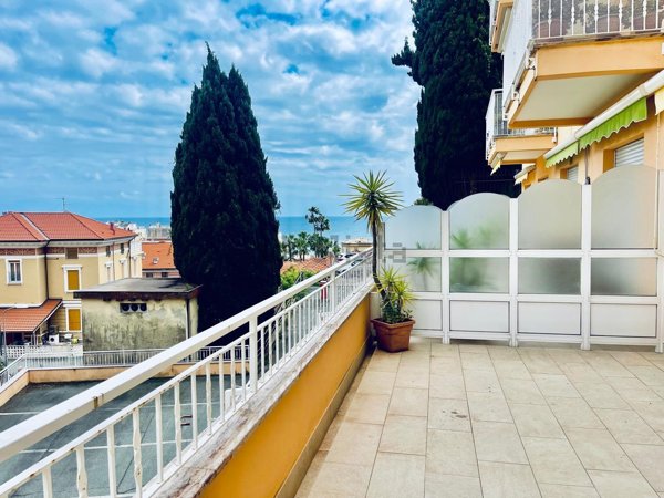appartamento in vendita a Varazze
