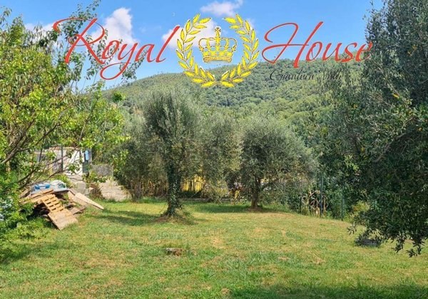 casa indipendente in vendita a Varazze
