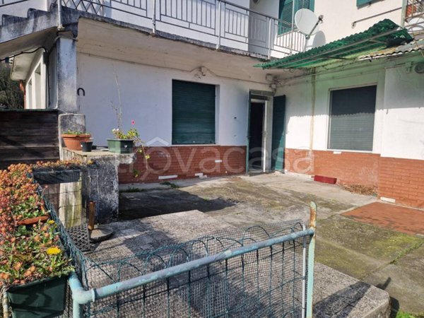 appartamento in vendita a Varazze in zona Pero