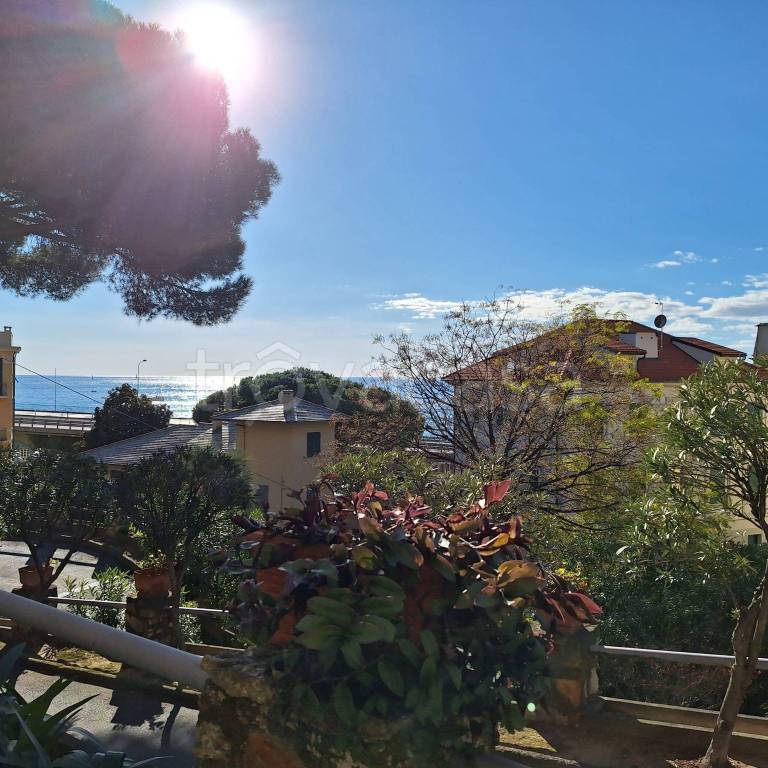 appartamento in vendita a Varazze