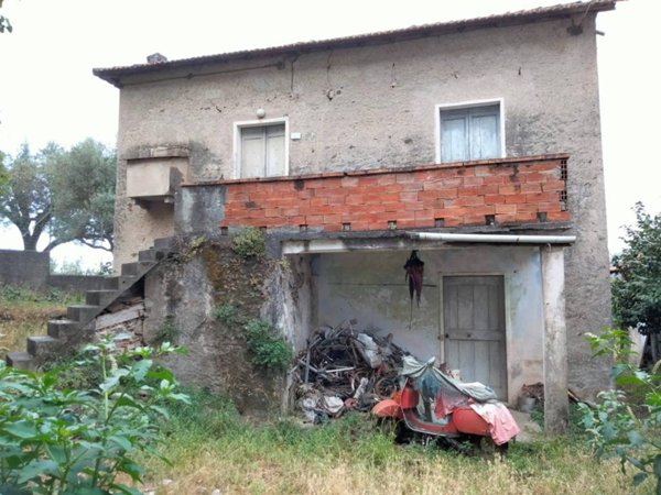 casa indipendente in vendita a Varazze in zona Casanova