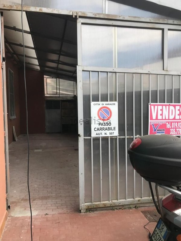 locale di sgombero in vendita a Varazze