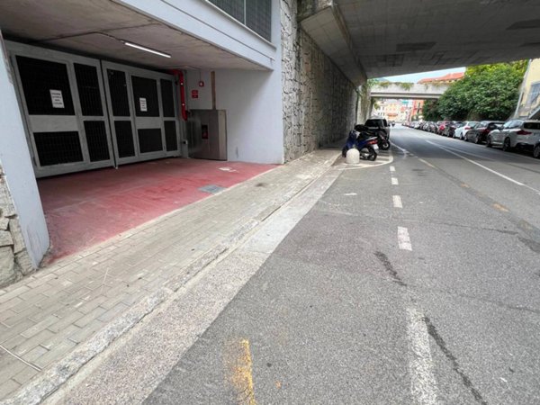 negozio in vendita a Varazze