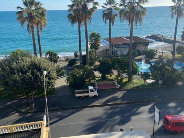 appartamento in vendita a Varazze