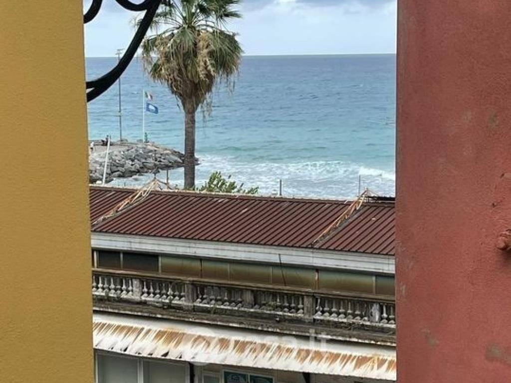 appartamento in vendita a Varazze