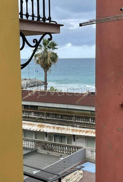 appartamento in vendita a Varazze