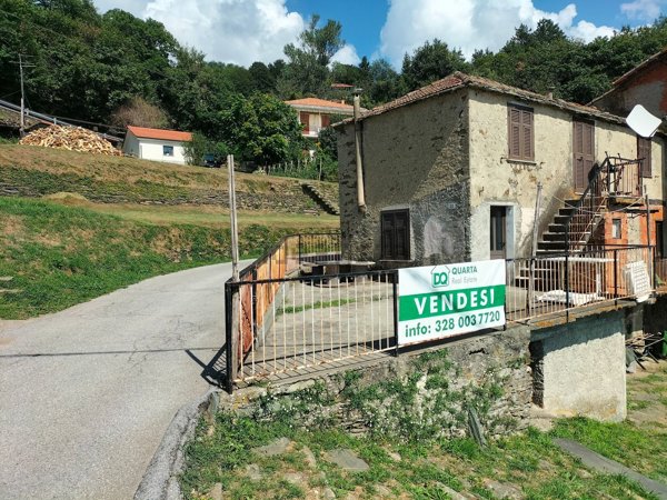 casa indipendente in vendita a Varazze