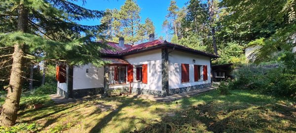 casa indipendente in vendita a Varazze in zona Alpicella