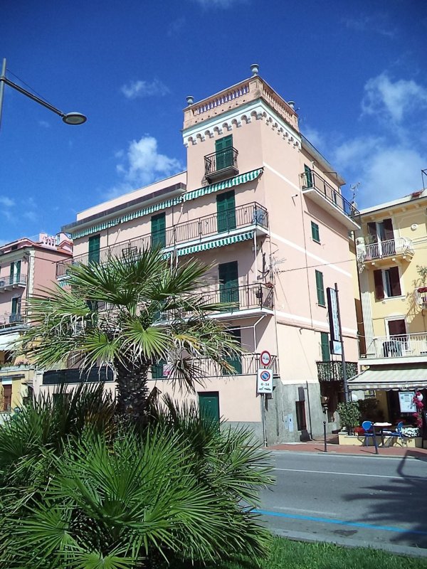appartamento in vendita a Varazze
