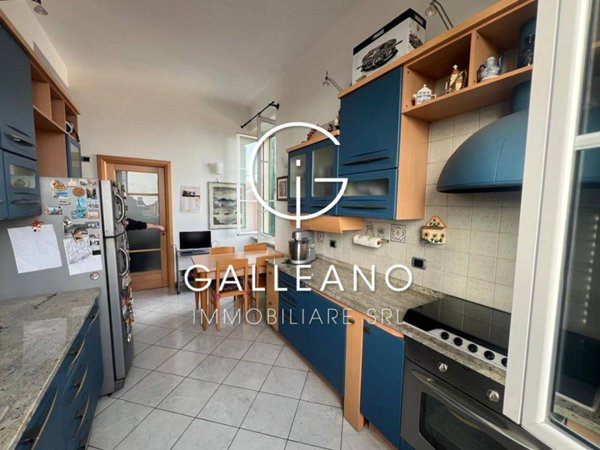appartamento in vendita a Varazze in zona Castagnabuona