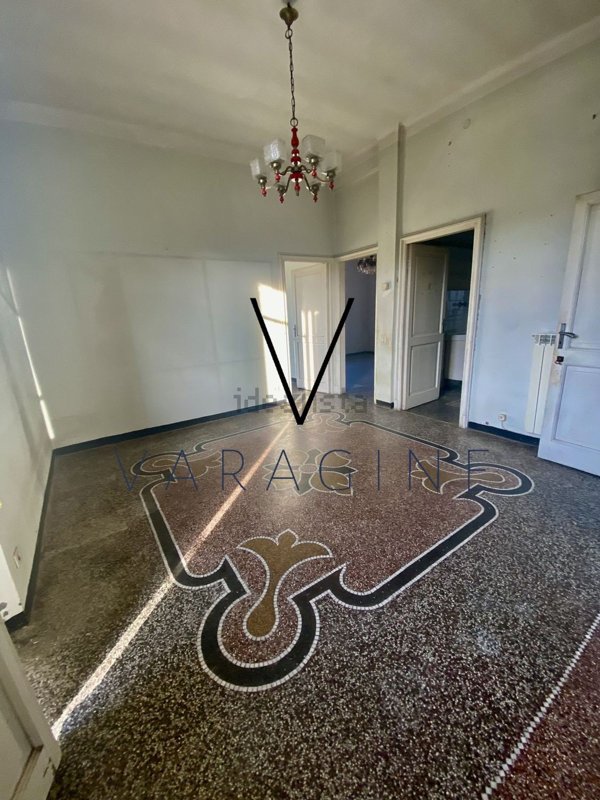 appartamento in vendita a Varazze in zona Pero