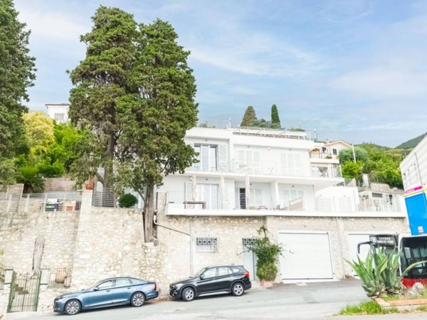 appartamento in vendita a Varazze