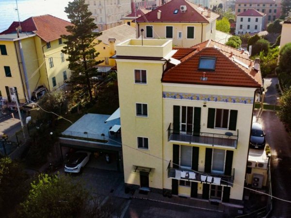 casa indipendente in vendita a Varazze