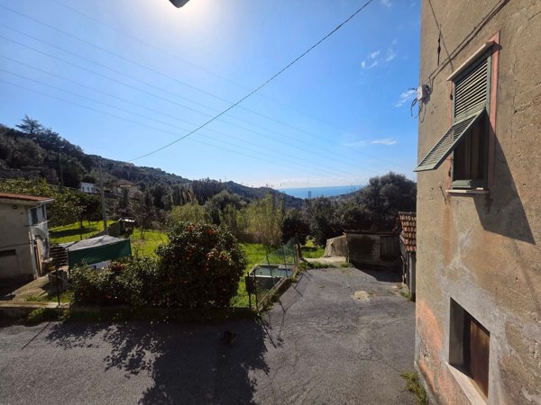 appartamento in vendita a Varazze in zona Casanova
