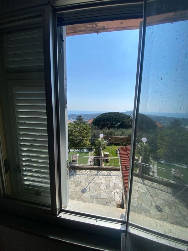appartamento in vendita a Varazze