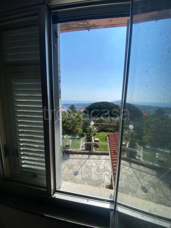 appartamento in vendita a Varazze