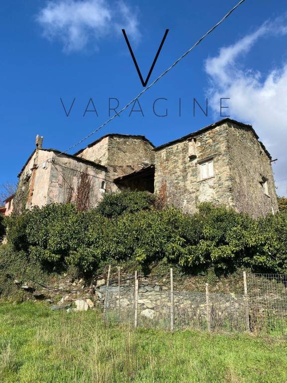 casa indipendente in vendita a Varazze in zona Faje