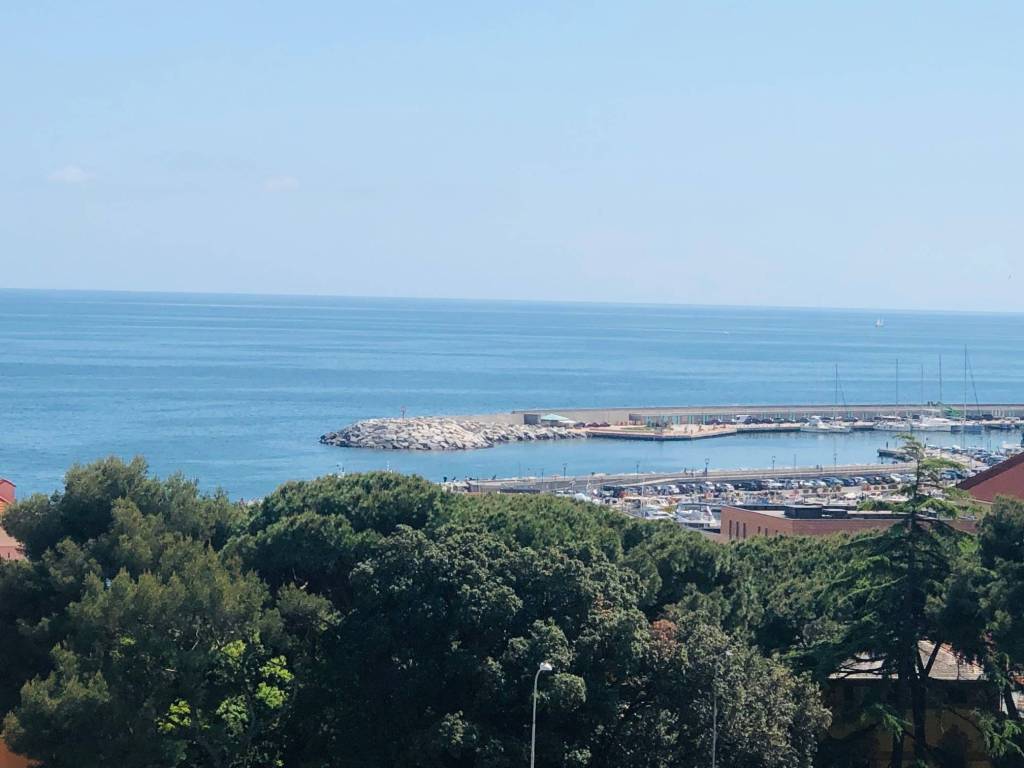 appartamento in vendita a Varazze