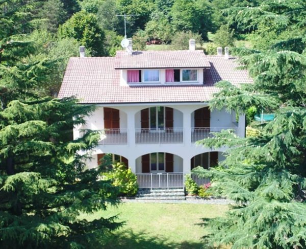 casa indipendente in vendita a Varazze in zona Faje